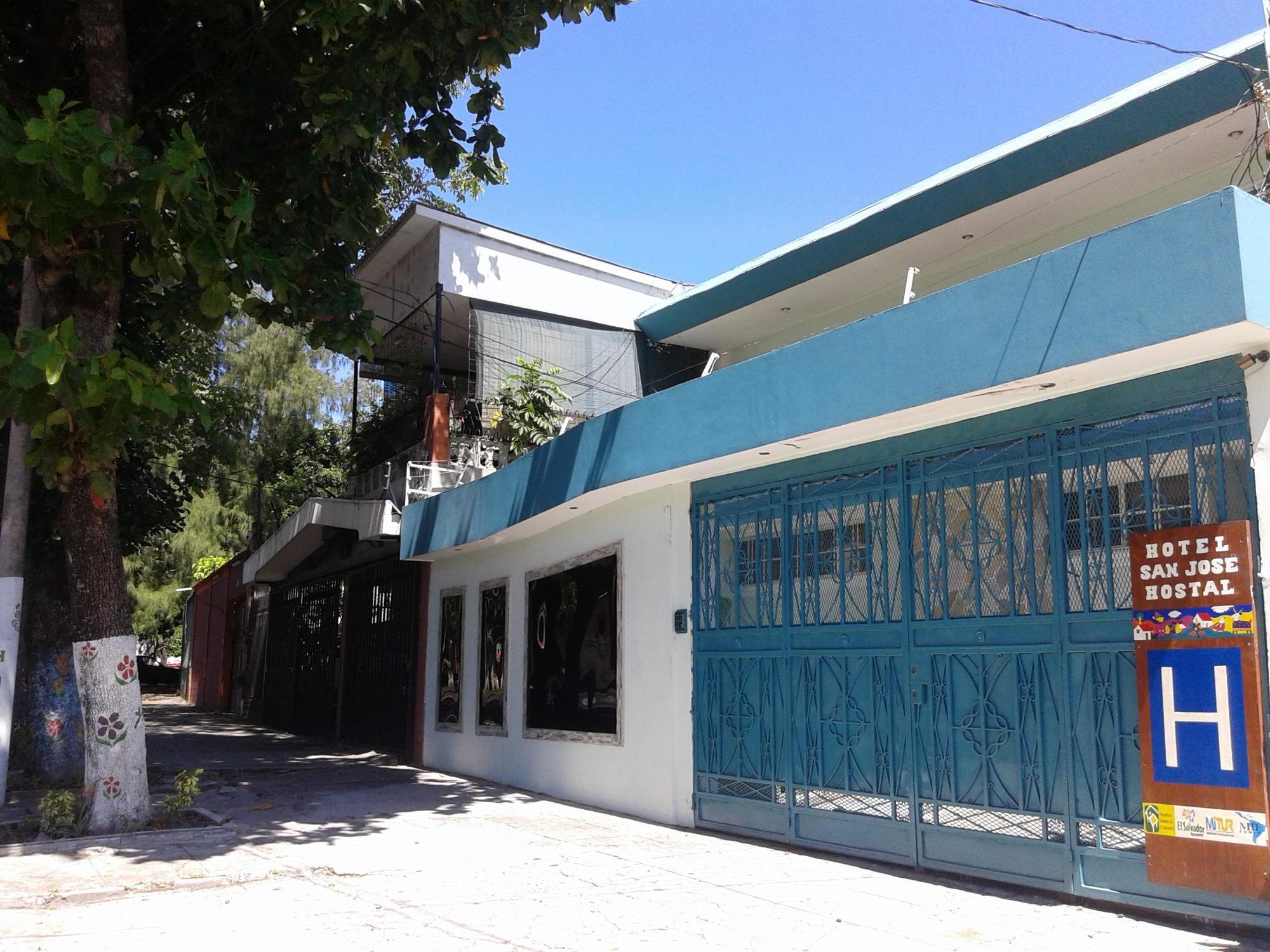 Hotel San Jose Hostal San Salvador Exterior photo