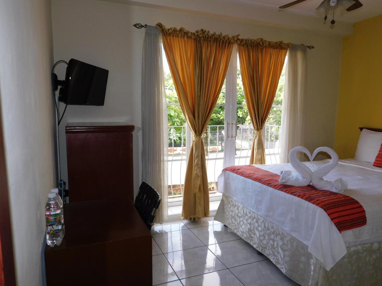 Hotel San Jose Hostal San Salvador Exterior photo